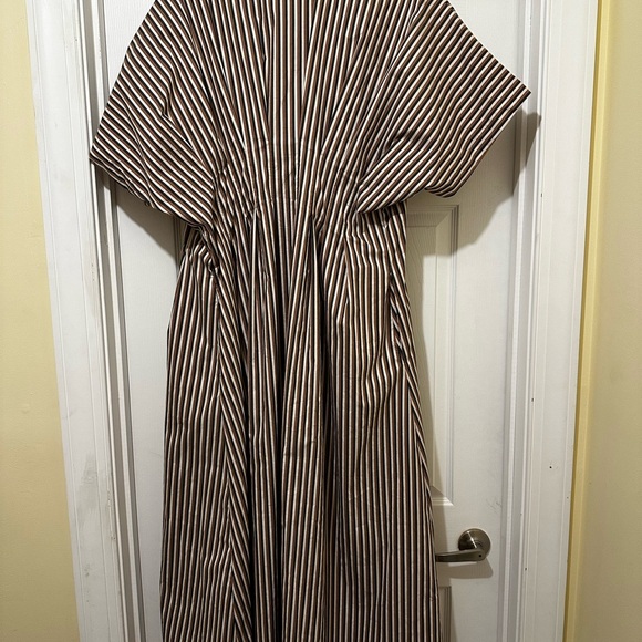 The Tobie Button-Front Pleated Shirt Dress by Exquise (XL) - Picture 3 of 3